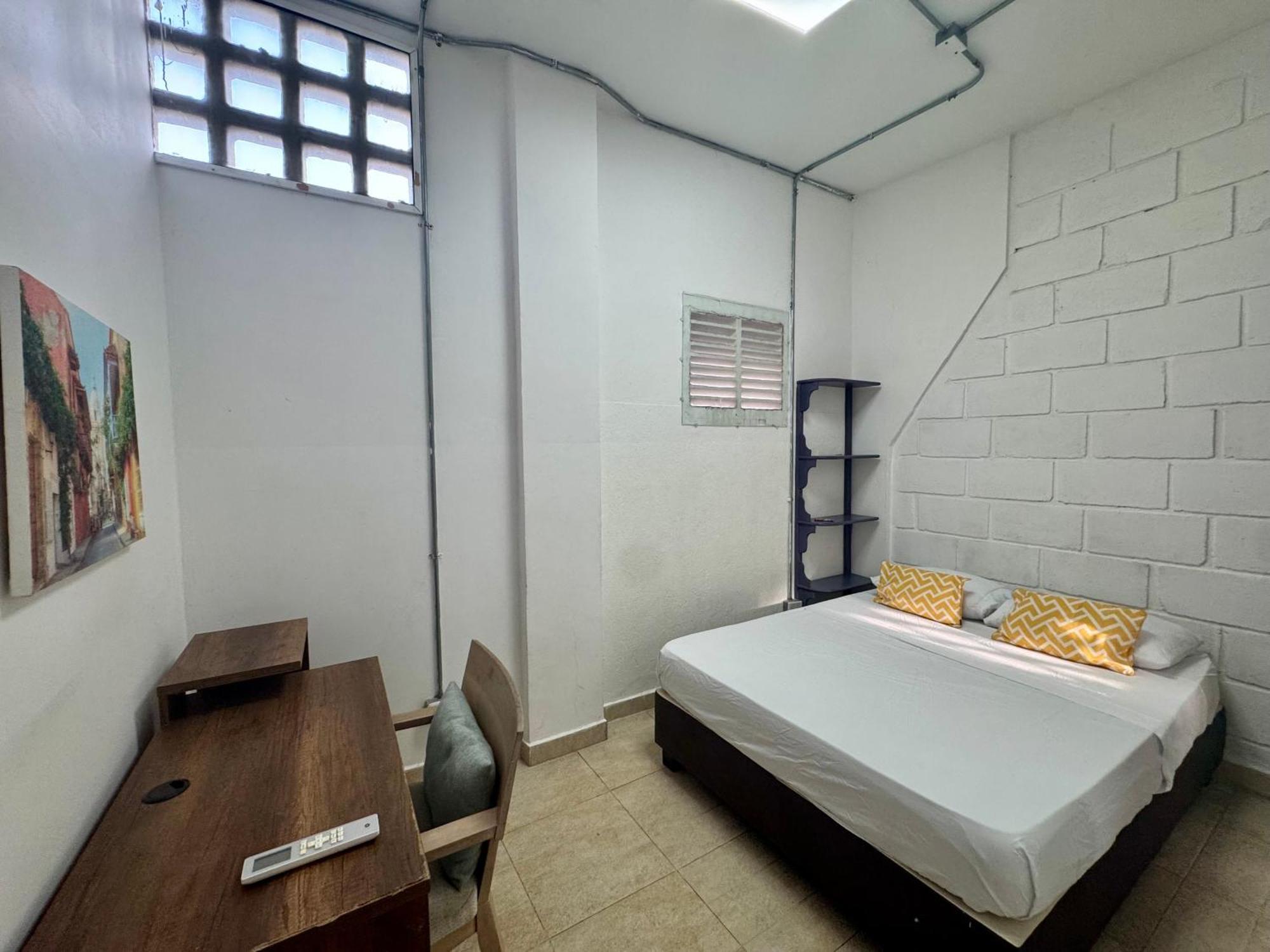 Casa De La Cruz Centro Historico * Cartagena