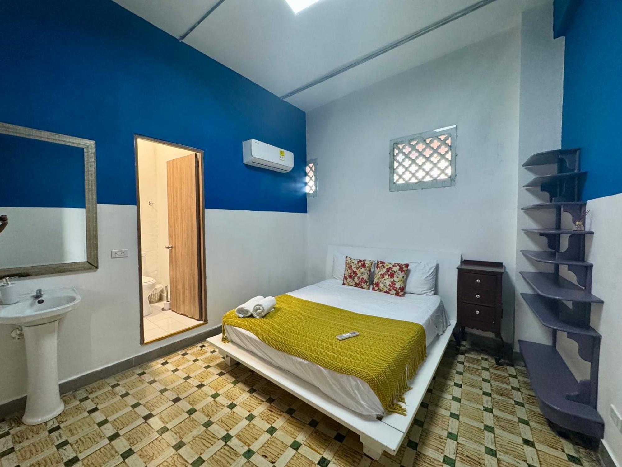 Casa De La Cruz Centro Historico